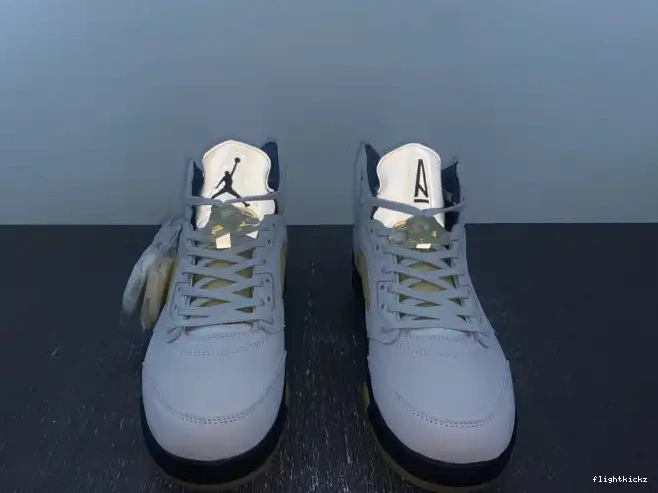 A 5 FZ5758-004 Jordan Ma Air x Maniere WMNS 0609